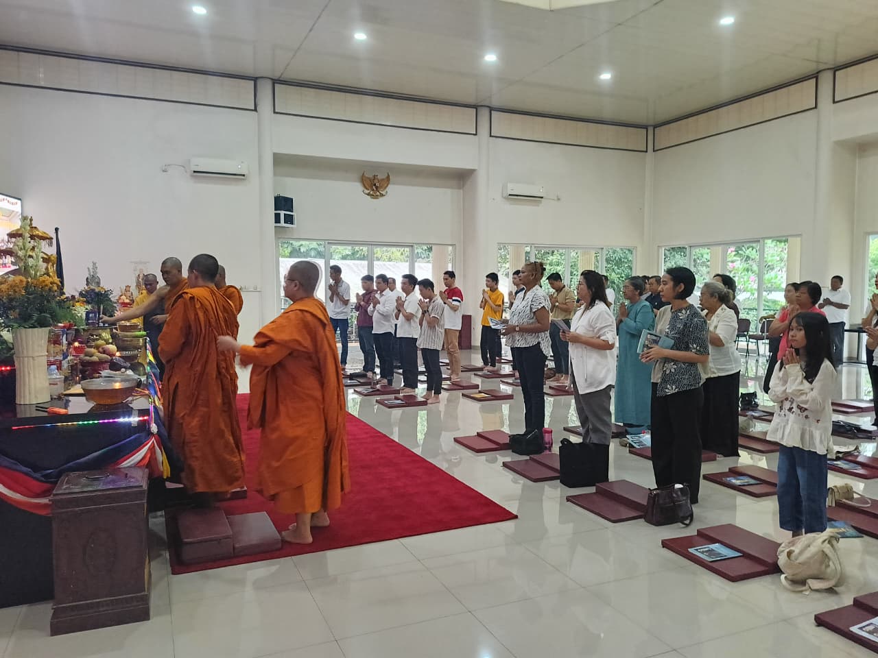 Sembayang Cengbeng Di Vihara Bhakti Pramuka