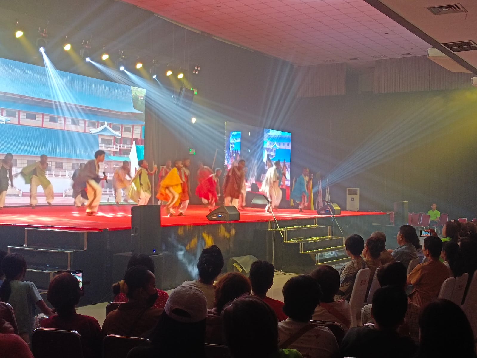 Pertunjukan Seni Budaya spektakuler oleh anak-anak asal Afrika